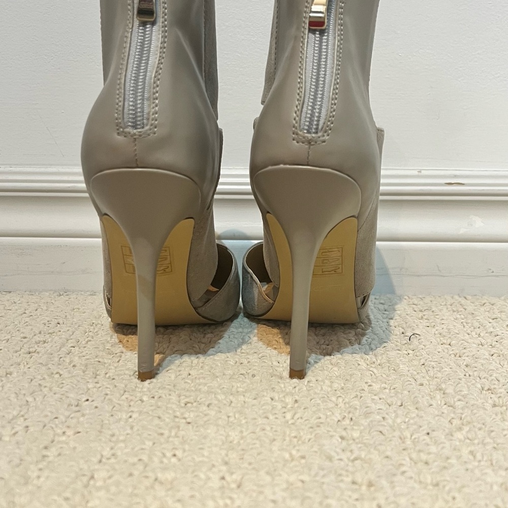 Pointed Toe Beige Pointer Toe Heeled Boots - Picture 4 of 7
